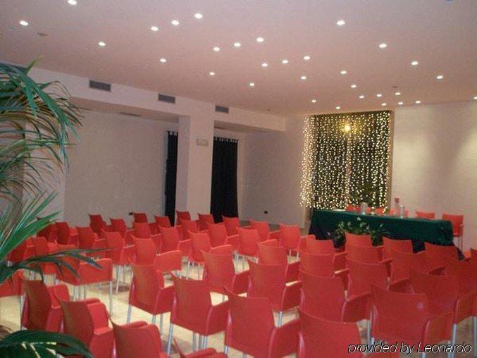 Grand Hotel Yachting Palace Riposto Facilities photo