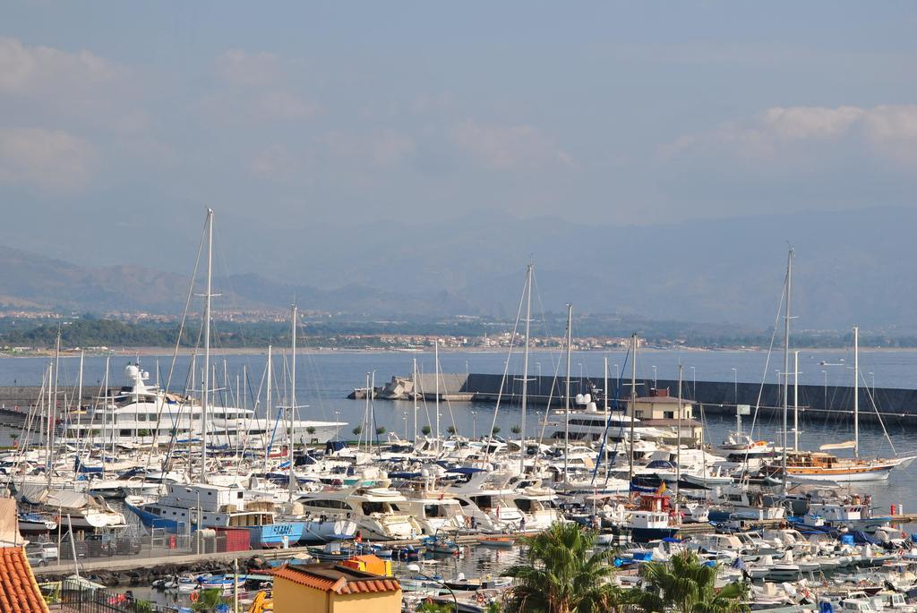 Grand Hotel Yachting Palace Riposto Exterior photo